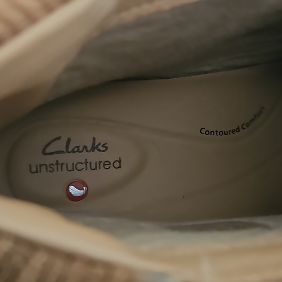 Clarks Boots - Picture 3 of 9